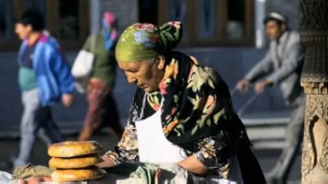 Сўнгги сўров натижаларидан аён бўлишича, Ўзбекистонда аҳолининг бор-йўғи 2 фоизи ўзини "бахтсиз", деб ҳис этаркан