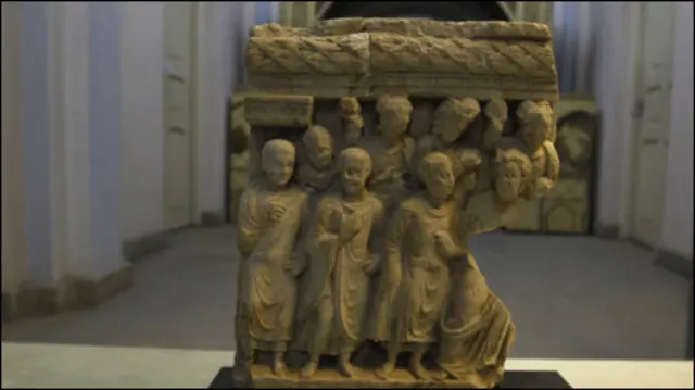 ستنه شوې مجسمه