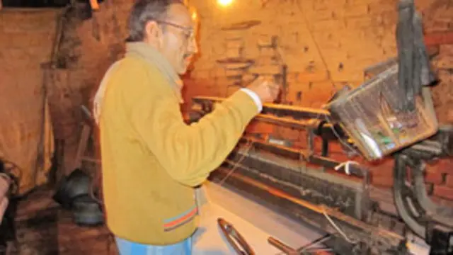 ٹانڈہ کے بنکر حکومت کے امتیازی سلوک سے پریشان ہیں