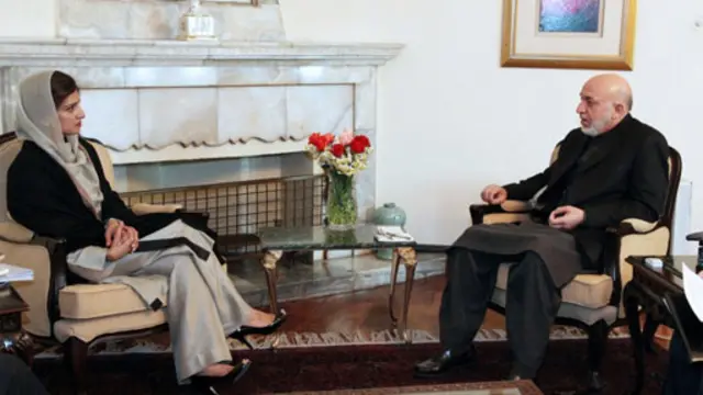 کرزی و حنا ربانی وزیر خارجه سابق پاکستان 