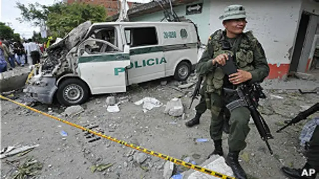 Aumenta a seis el número de muertos por ataque en Colombia - BBC News Mundo