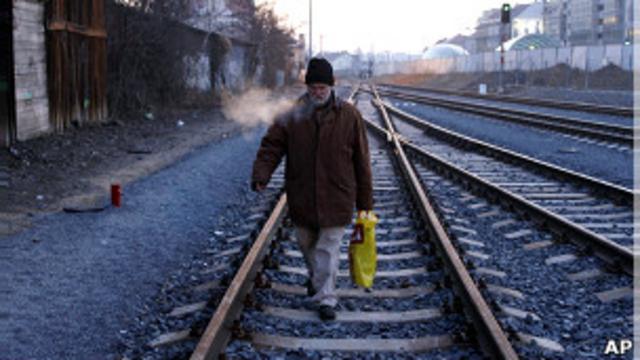 Morador de rua na Europa Foto: AP