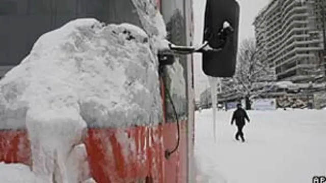 Barafka ayaa xiray inta badan jidadka qaaradda Yurub