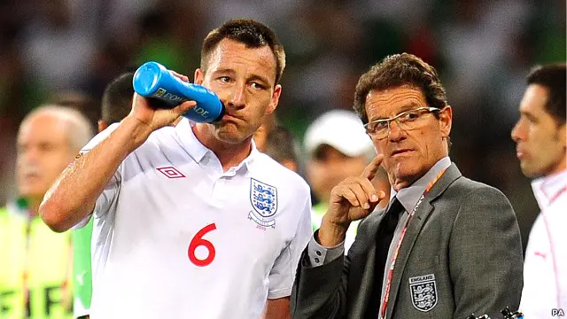 Fabio Capello mundur sebagai manajer timnas Inggris setelah John Terry dicopot jabatannya sebagai kapten