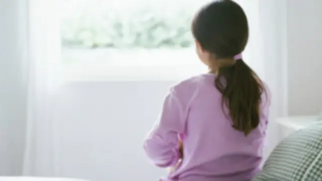 Кўплаб хорижлик педофиллар қашшоқ Молдовага келиб, ёш болаларни зўрлашаётгани айтилади