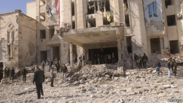 Dampak ledakan di kota Aleppo