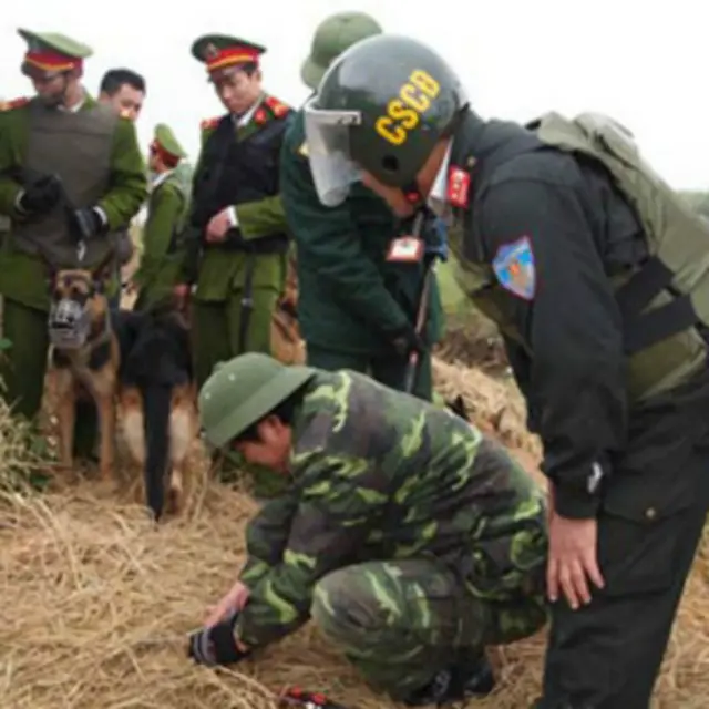 Vụ lực lượng của Công an Nhân dân và Quân đội Nhân dân cưỡng chế nhà dân nay bị coi là sai pháp luật