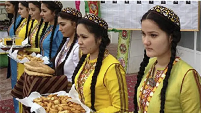 Ҳамма бир хил кийиниши керак