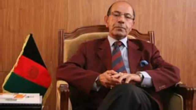 ښآغلي رهین ته یوه میاشت وخت ورکړل شو چې رسنیزې سرغړونې وارزوي.