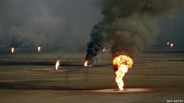 دمر الجيش العراقي عشرات الابار والمنشأت النفطية الكويتية خلال الغزو