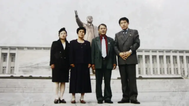 Ông Cảnh đã đi công tác ở Bắc Triều Tiên một vài lần trong thời gian đó. Có người nói bà Ri đã lấy chồng, rồi lại có người nói bà đã chết, nhưng ông kiên quyết không tin. Ông lên sứ quán Bắc Hàn ở Hà Nội nhiều lần để xin giúp đỡ.