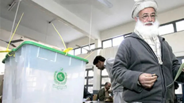 الیکشن کمیشن نے سندھ کو پولنگ کے لیے سب سے حساس صوبہ قرار دیا ہے