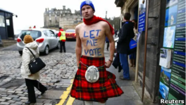 74%的受访者说，他们在9月18日的公投日，“很有可能”出门进行投票。这个数字在去年只是61%。
