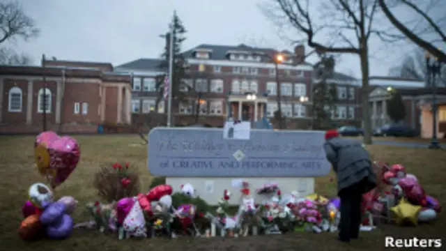 пам'ятник Вітні Х'юстон