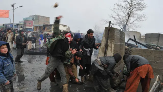 Pengunjuk rasa di Bagram, Afghanistan