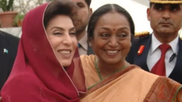 मीरा कुमार और फहमीदा मिर्ज़ा