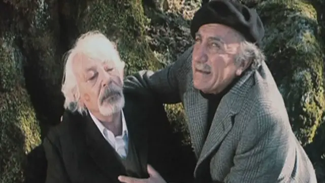 جمشید مشایخی و رضا کیانیان در نمایی از فیلم یک بوس کوچولو ساخته بهمن فرمان آرا