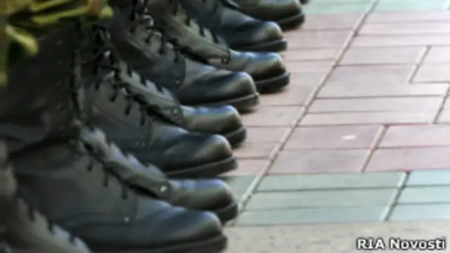 Cтрой в армейских ботинках