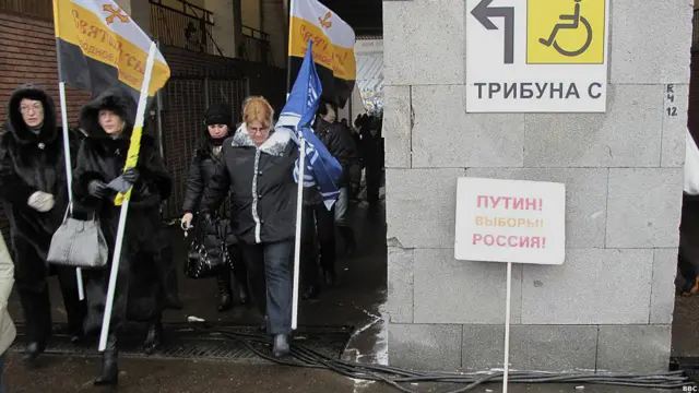 митинг в поддержку Путина в Лужниках