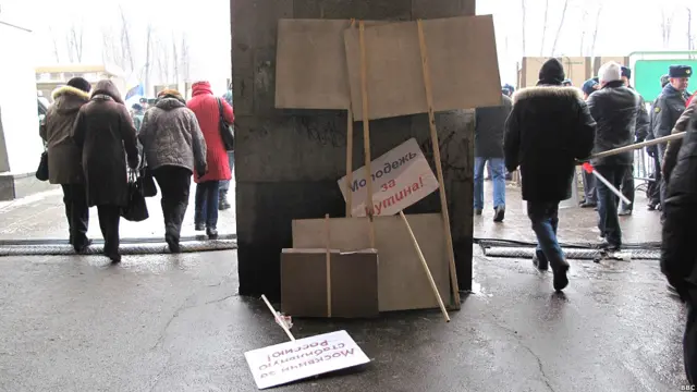 митинг в поддержку Путина в Лужниках