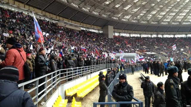 митинг в поддержку Путина в Лужниках