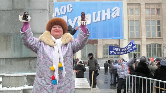 митинг в поддержку Путина в Лужниках