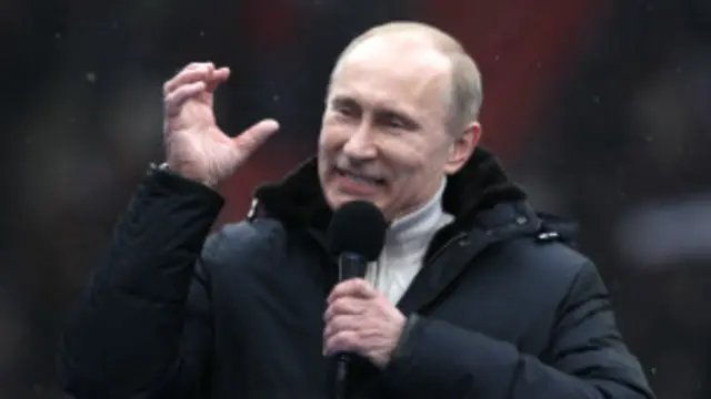 Perdana Menteri Rusia Vladimir Putin tuduh negara-negara Barat menggunakan isu nuklir Iran untuk gulingkan rezim Iran.