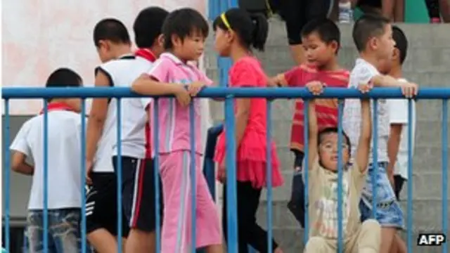 चीन में बरसों से एक बच्चे की नीति पर अमल हो रहा है.