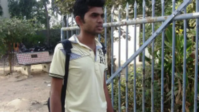 शहजाद अहमदाबाद के भवन कॉलेज में बीएससी इलेक्ट्रॉनिक्स के छात्र हैं