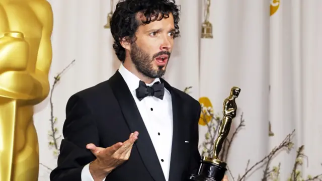 بریٹ میکنزی کو فلم ’دی میپٹز‘ کے لیے بہترین اوریجنل گانے پر ایوارڈ ملا