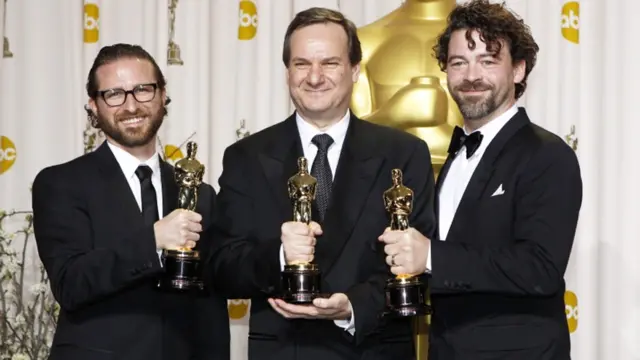 ایلس ہینگز، راب لگاٹو اور بین گراسمین کو فلم ’دی ہوگو‘ کے لیے بیسٹ ویثویئیل ایفیکسٹ ایوارڈ دیا گیا
