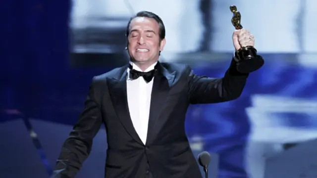 اداکار جین دجاردین کو فلم ’دی آرٹسٹ‘ کے لیے بہترین اداکار کا ایوارڈ دیا گیا