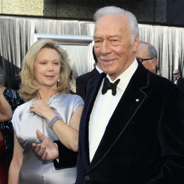 کریسټوفر پلامر له خپلې ښځې سره، پلامر هم سږ کال اوسکار ته نومول شوی.