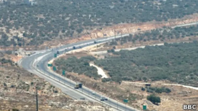 Западный берег. Фото Евгения Совы