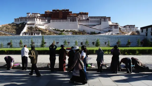 十多年前在拉萨开设肯德鸡店的计划遭到达赖喇嘛的反对。