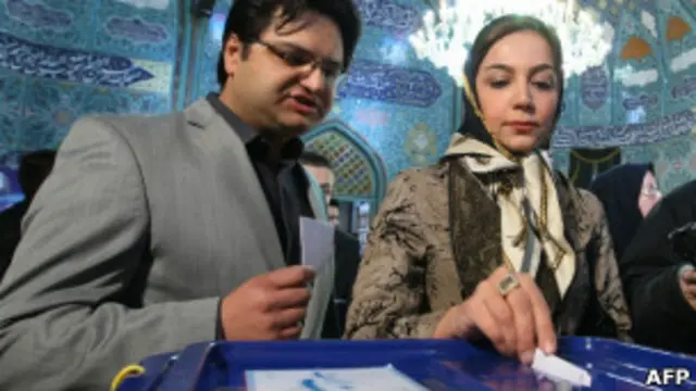 Pemilih di Iran