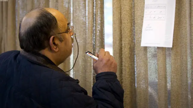 ایرانی یهودی رای اچوونکی په ټاکنو کې د یهودي کاندیدانو نومونه ګوري. د ولسي جرګې ټاکنو ته دوه یهودي ایرانیان ولاړ دي. 