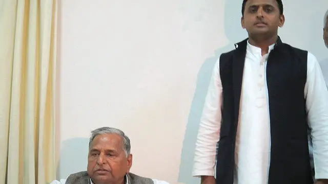  मुलायम, अखिलेश यादव 