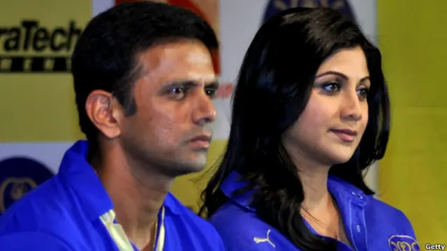 راہول ڈریوڈ دو سال کی پابندی کا شکار آئی پی ایل کی ٹیم راجستھان رائلز کے سینیئر رکن ہیں