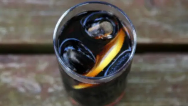 可口可乐和百事可乐改变配方避免饮料成分中有致癌嫌疑