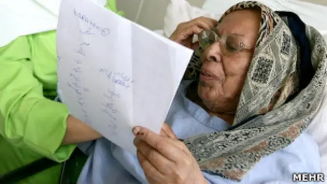 سیمین دانشور در سال های پایانی عمر در بیمارستان