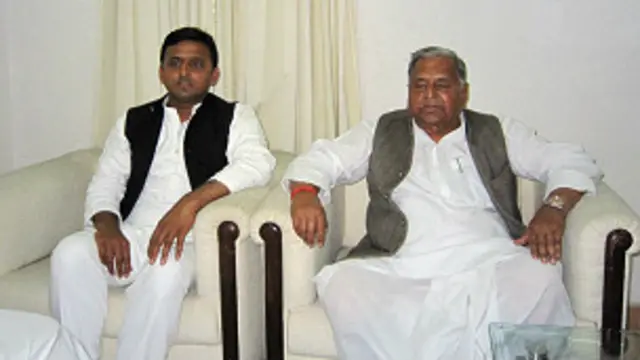 मुलायम और अखिलेश