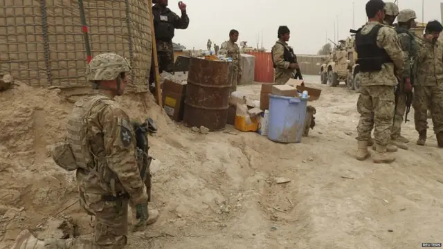 د افغانستان ولسمشر حامد کرزي دا وژنه نه بښونکې بللې ده او له امریکا یې د سم لاسي پلټنې غوښتنه کړې ده. 