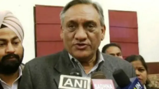 राजनीति में आने से पहले बहुगुणा हाई कोर्ट जज थे. 