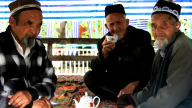 Rus filmlarida rus aktrisalari bilan erotik sahnalar