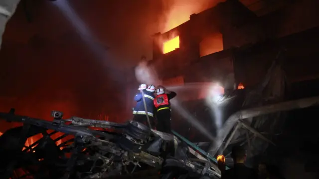 Petugas pemadam kebakaran di Gaza