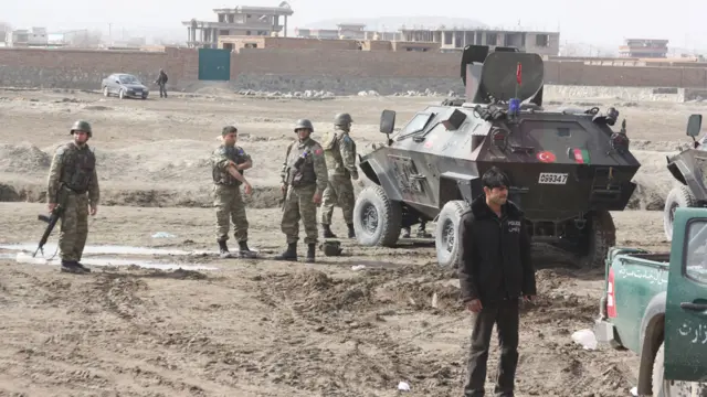 د الوتکې له لویدو سمدستي وروسته افغان او ترکي عسکرو سیمه محاصره کړه.