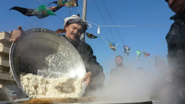 एशिया के देशों में लोग आमतौर पर छककर चावल खाते हैं