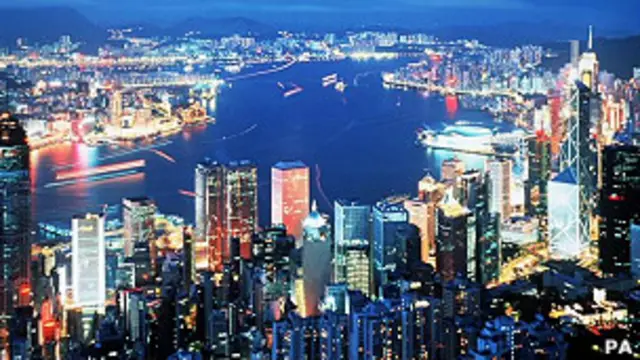 Hong Kong nổi tiếng là nơi đất chật người đông