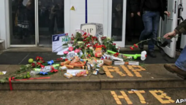 Митинг возле НТВ